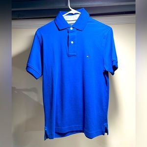 Like New Never Worn-Men’s Tommy Hilfiger Custom Fit Men’s polo small blue